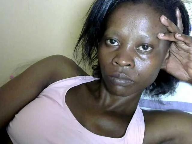 Offline PrettyAlianah on BongaCams