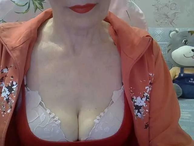 Offline Red-Rose-777 on BongaCams