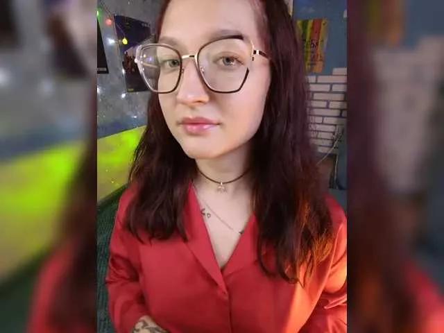 Offline Rosia-Guess on BongaCams