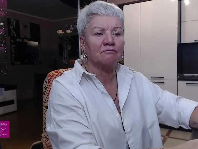 Offline roxana-brooks on BongaCams