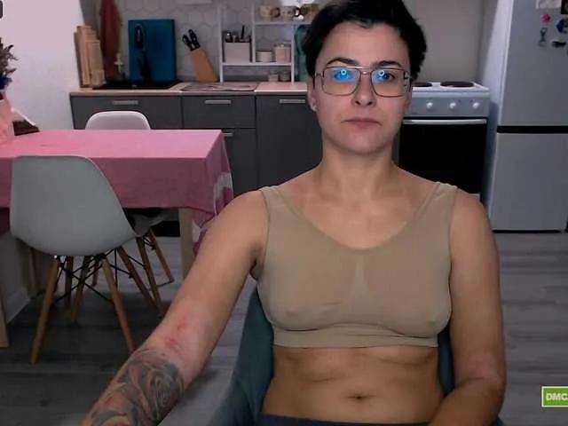 Sashanotfound on BongaCams 