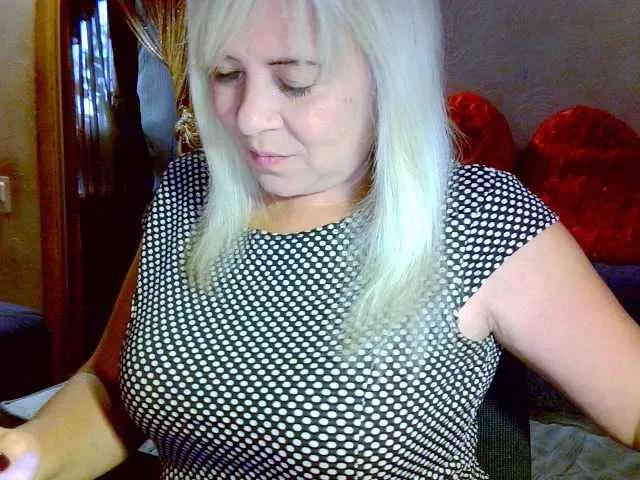 Offline Savan35na on BongaCams