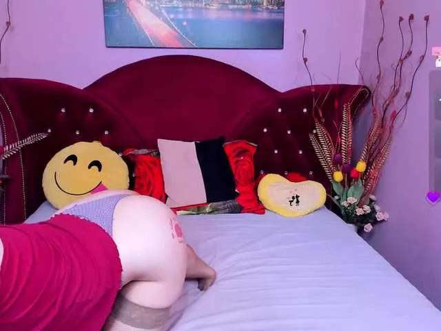 Freechat Sensualass77 on BongaCams