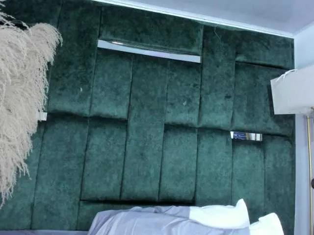 BongaCams Sexxchubby is Freechat Sexxchubby — I like to see that a lot of milk flows throughout its bosom, it is very thick and subtly white. Hot blowjob, deep throat with full saliva, set up a dildo, submission, roles game, feet fetishism, Blow Job, do you want us to play pleasure?