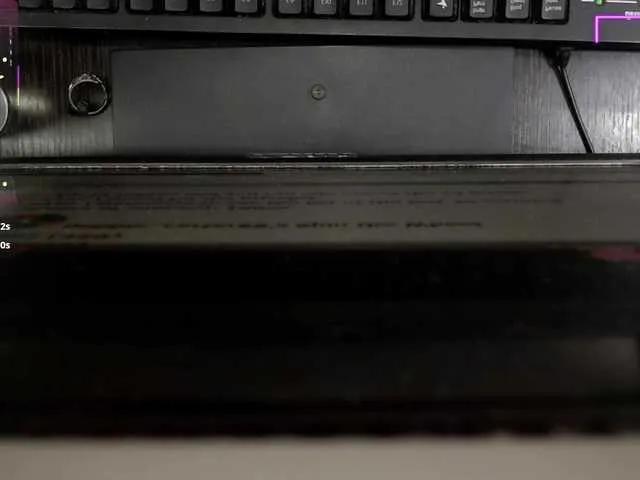 Offline sharon-mom on BongaCams