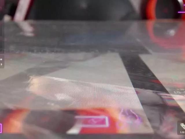 Offline sharon-mom on BongaCams