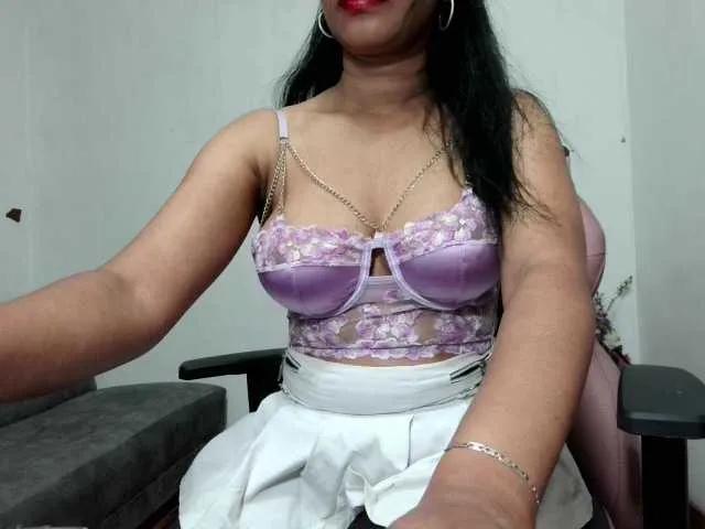 Offline Sofipantyhot on BongaCams