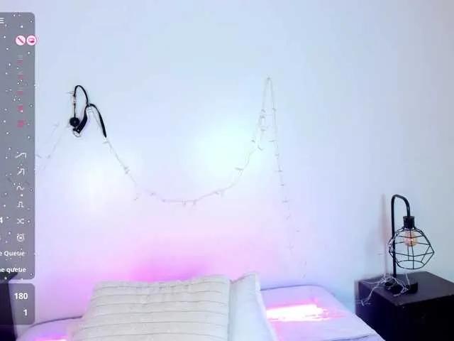 Offline Tracylambo on BongaCams