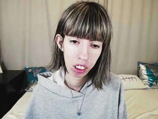 Unusual-G on BongaCams 