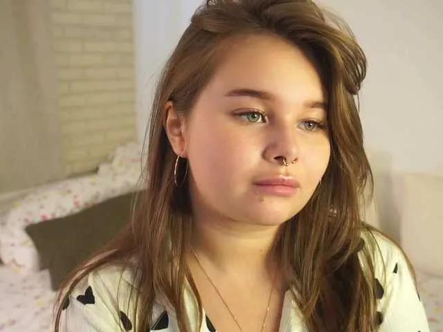 Offline YesImAnna on BongaCams