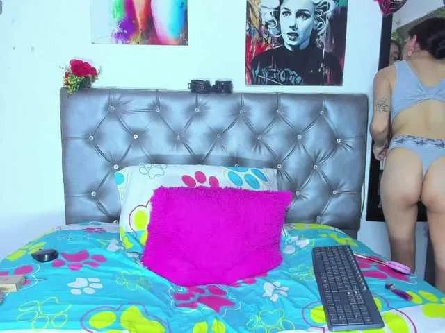 Offline YUKIODAVIS on BongaCams