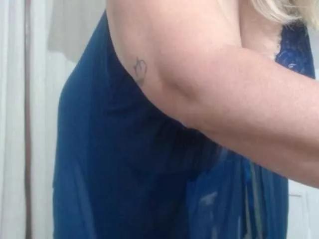 Freechat zhamira-daal on BongaCams