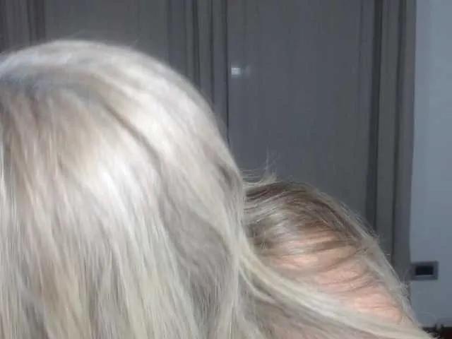 Freechat zhamira-daal on BongaCams