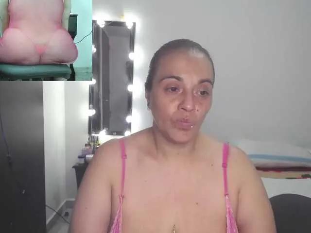 Offline zoedoll on BongaCams