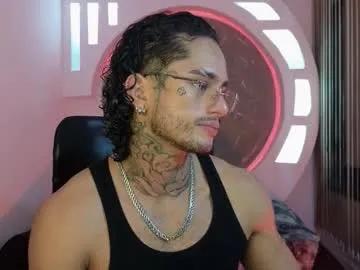 alanrodgers2_0 on Chaturbate 