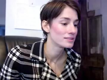 Freechat aynmarie on Chaturbate