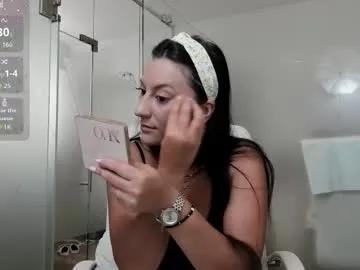 Freechat ayumilove on Chaturbate