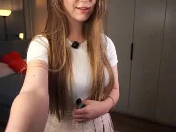 delindaclavey — goal: Wanna see my sexy bra? I'm Linda #new #young #18 #teen #shy [0 tokens remaining]