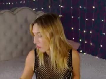 elizamayers — nothing!  #milf #natural #skinny #tall #bigfeet [500 tokens remaining]