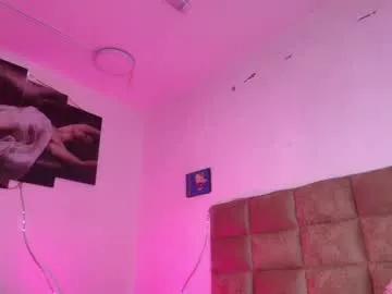 Freechat estrella_hanks_ on Chaturbate