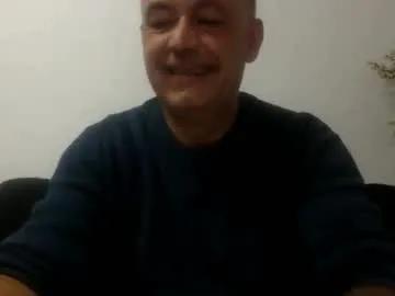 Freechat futbolin95 on Chaturbate