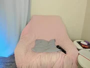 kat7777777 — GOAL: dildo in pussy for 5 minutes  Welcome to my room! #feet #shy #bigpussylips #blonde ##cute #