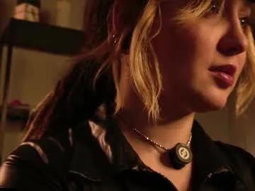 koracrosbie — Want to learn something new with me? Goal: find out what's under my blouse #tease #mistress #femdom #nylon #roleplay [100 tokens remaining]