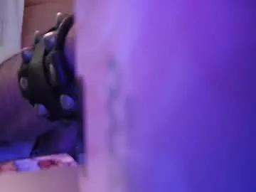 korruptedbymewmew on Chaturbate 