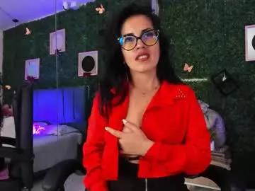 linagh — GOAL: Show oil naked [100 tokens remaining] Hi there!I am your addiction. I punish you or prize ... according to what you deserve #oilshow #milf  #squirt #mommy