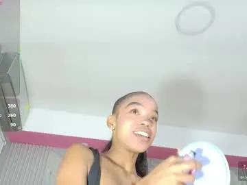 littleebonymommy on Chaturbate 