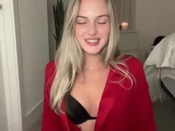 Freechat luvaimee on Chaturbate