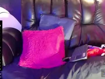 sexy_redgirl — GOAL: Shirt off [24 tokens remaining] Welcome to my room! #hairy #pussy #cute #natural #pussy naked