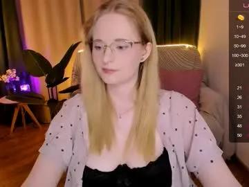 sheslinki on Chaturbate 