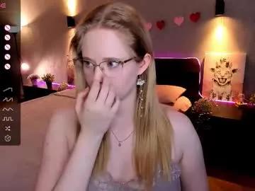 sheslinki on Chaturbate 