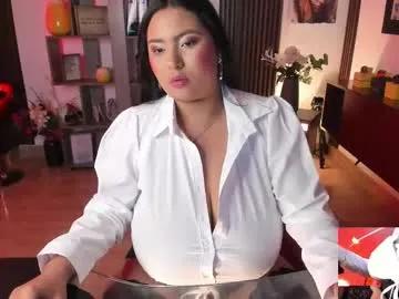 siennacruz — GOAL: Oil in boobs [59 tokens remaining] i play with my boobs close up! #bigboobs #bbw #curvy #mommy #new