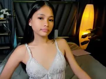 Freechat sierracoxriches on Chaturbate