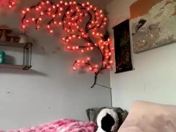 singlesexymom — Hi everyone anything helps :)