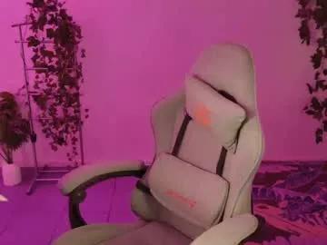 Freechat swag_evalution on Chaturbate