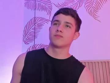 Freechat theohawke_ on Chaturbate