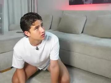 Freechat theohawke_ on Chaturbate