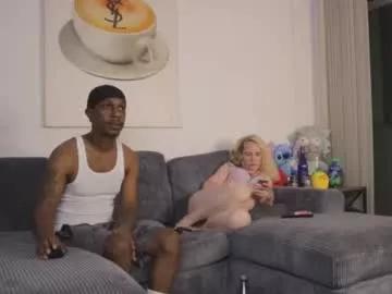 Freechat thepluglove on Chaturbate