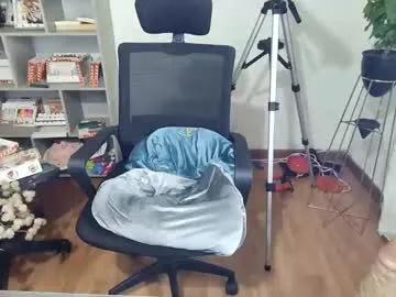 vellarossa on Chaturbate 