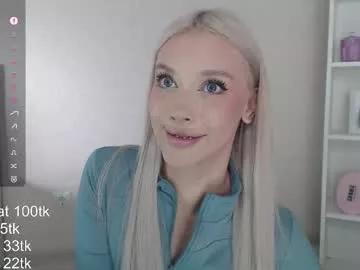 Freechat vickyfuckingdoll on Chaturbate