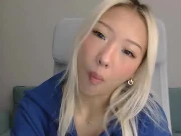 Freechat vivianwinters on Chaturbate