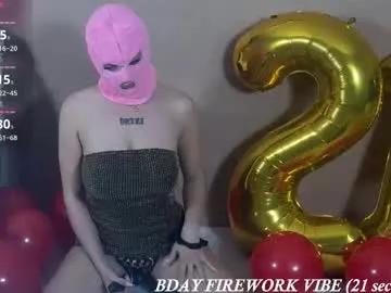 Freechat zoeythepinkmask on Chaturbate