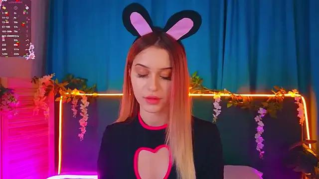 AlinaWalters —  toy in panties + control 1 min