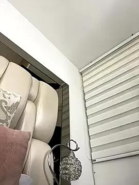 Freechat ALISSON_FOXXX1 on StripChat