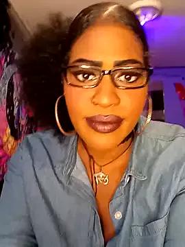 AmazonianMistress on StripChat 