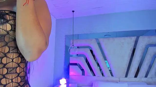 StripChat AngelineHeet is Freechat AngelineHeet — riding your cock until it squirts