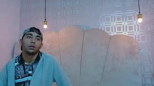 Annyeli on StripChat 